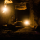 Imagen para el artículo titulado Un experimento encierra en una cueva oscura sin luz a 15 personas durante 40 días, ¿qué puede salir mal?